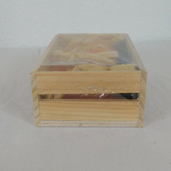 Carrot Shaped Citronella Candles Wooden Box Set of 3 Vegetables Patio Companion - Picture 5 of 9